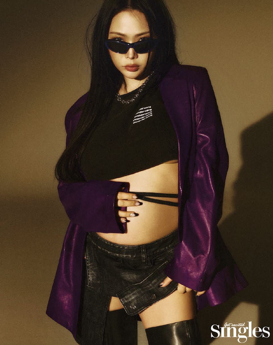 Penari “Street Woman Fighter” Honey J Pamer Kehamilan Di Majalah